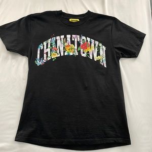 CHINATOWN MARKET FLOWER ARC TEE Size-Small